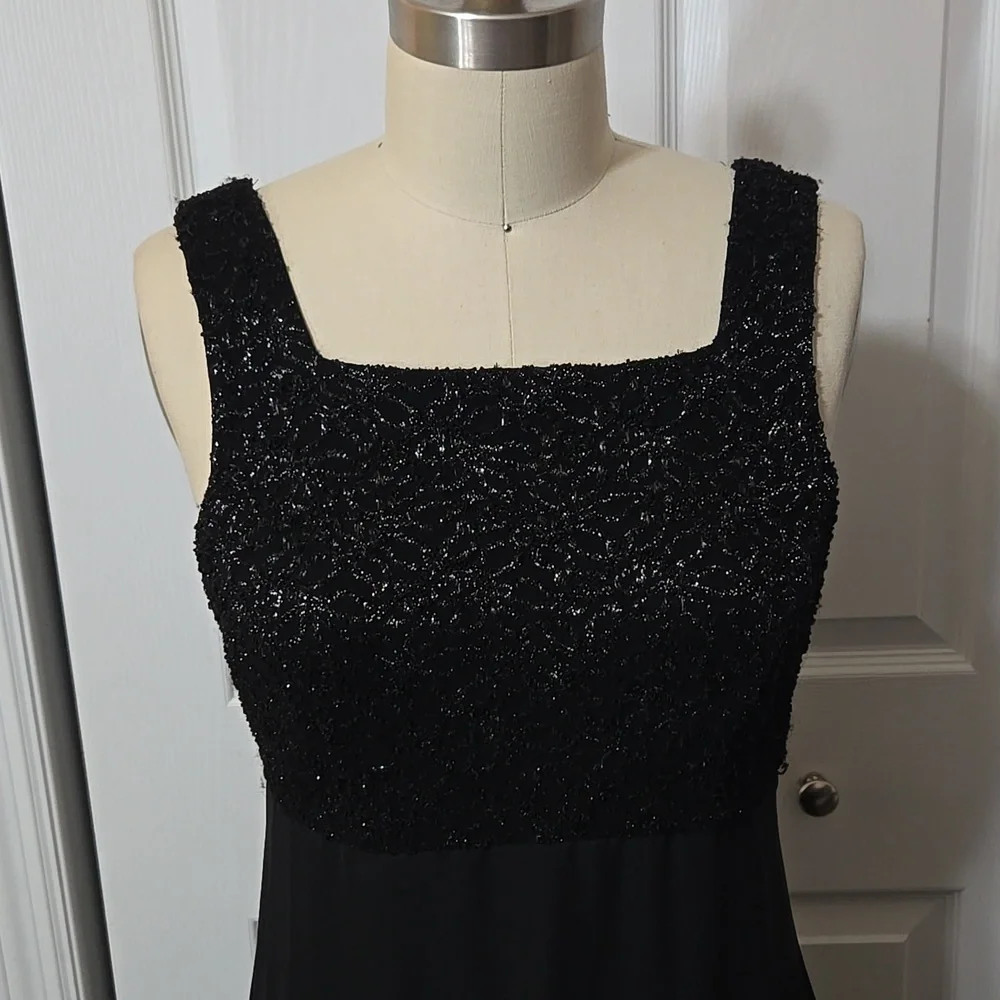 Rhapsody Black Evening Gown - Picture 5 of 10